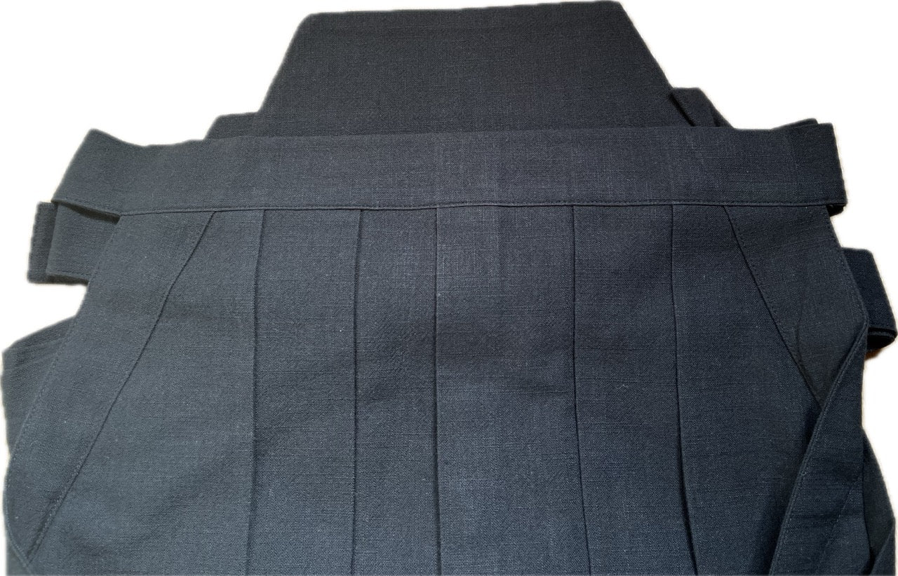Hakama japonais Iaido Umanori traditionnel Fait Main au Japon Taille 2L