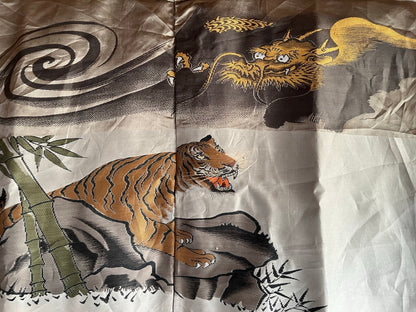 Haori japonais Homme soie noire Agarifuji Montsuki Tigre VS Dragon