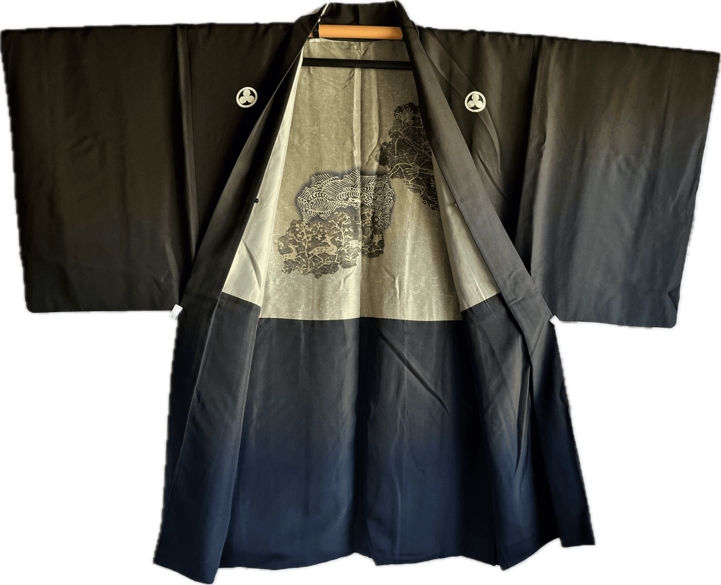 Haori japonais homme soie noire Montsuki Mitsukashiwa – scène de chasse