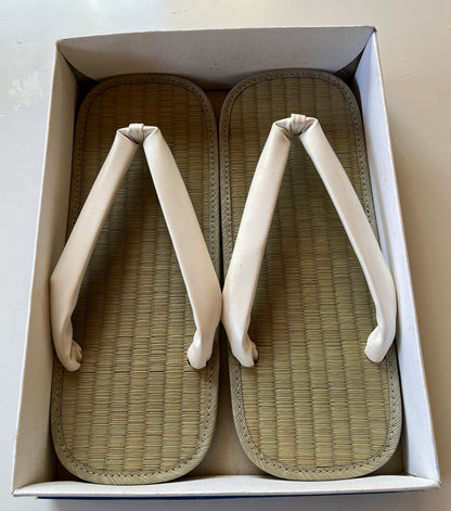Setta / Zori traditionnel japonais Igusa Tatami semelle cuir - Hanao blanc